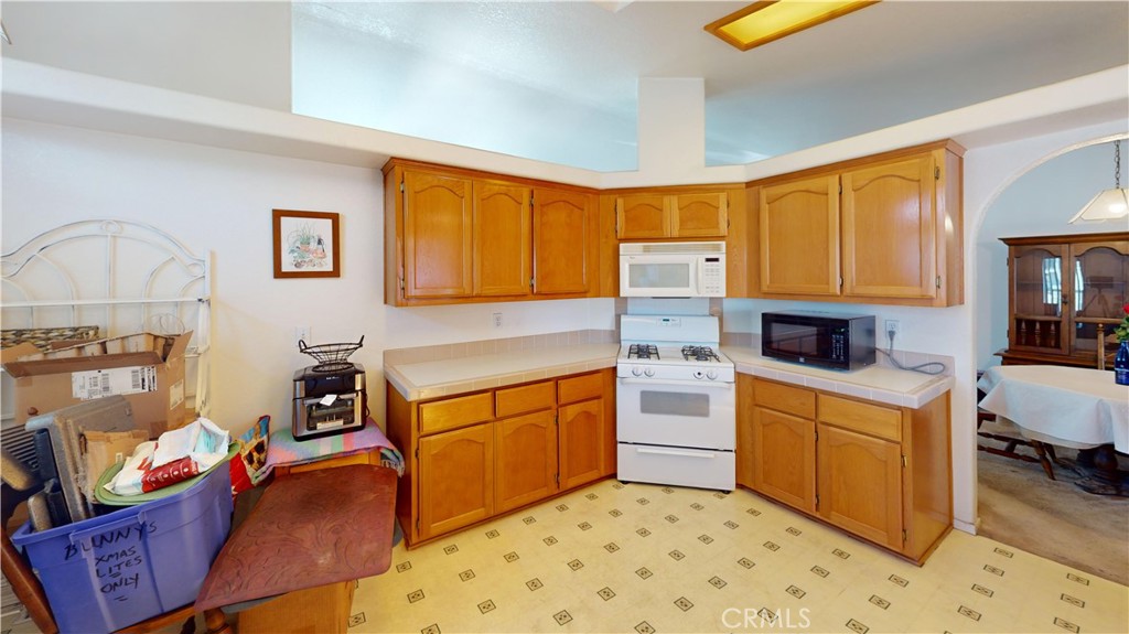913 Ironwood Lane, Fountain Valley CA 92708 - photo 2
