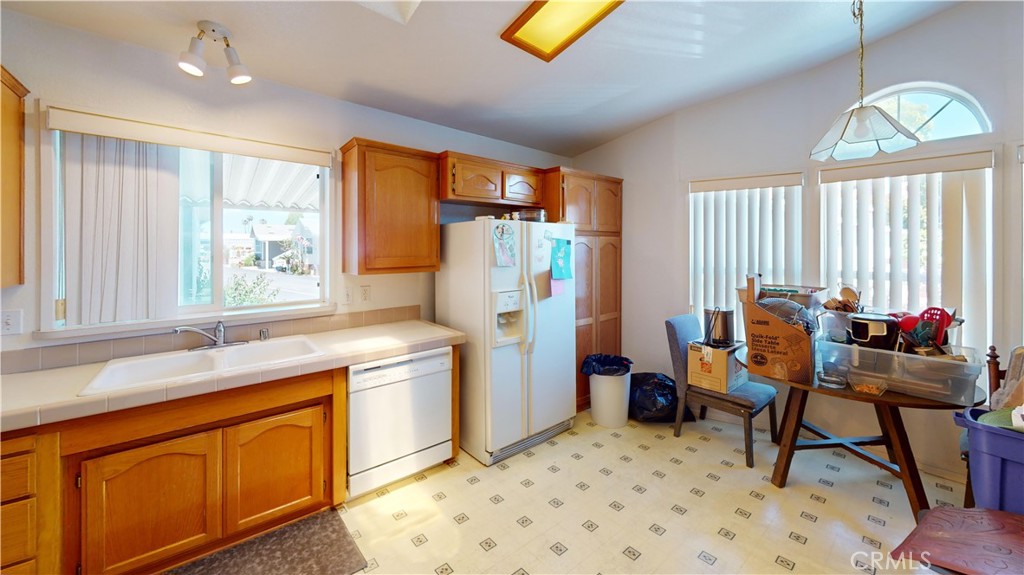 913 Ironwood Lane, Fountain Valley CA 92708 - photo 4