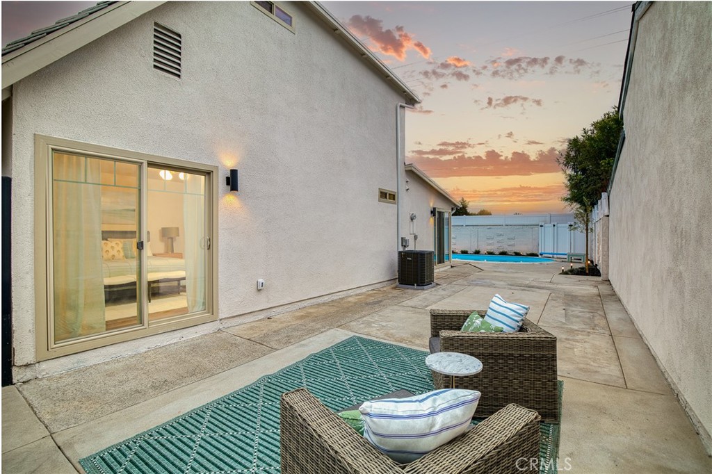 9432 Warbler, Fountain Valley CA 92708 - photo 28