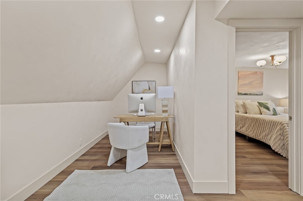 9432 Warbler, Fountain Valley CA 92708 - photo 18