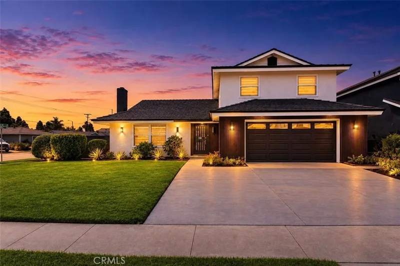 9444 La Estrella Ave, Fountain Valley, CA 92708