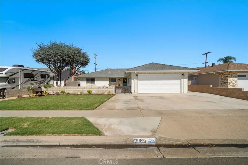 9551 Starling, Fountain Valley