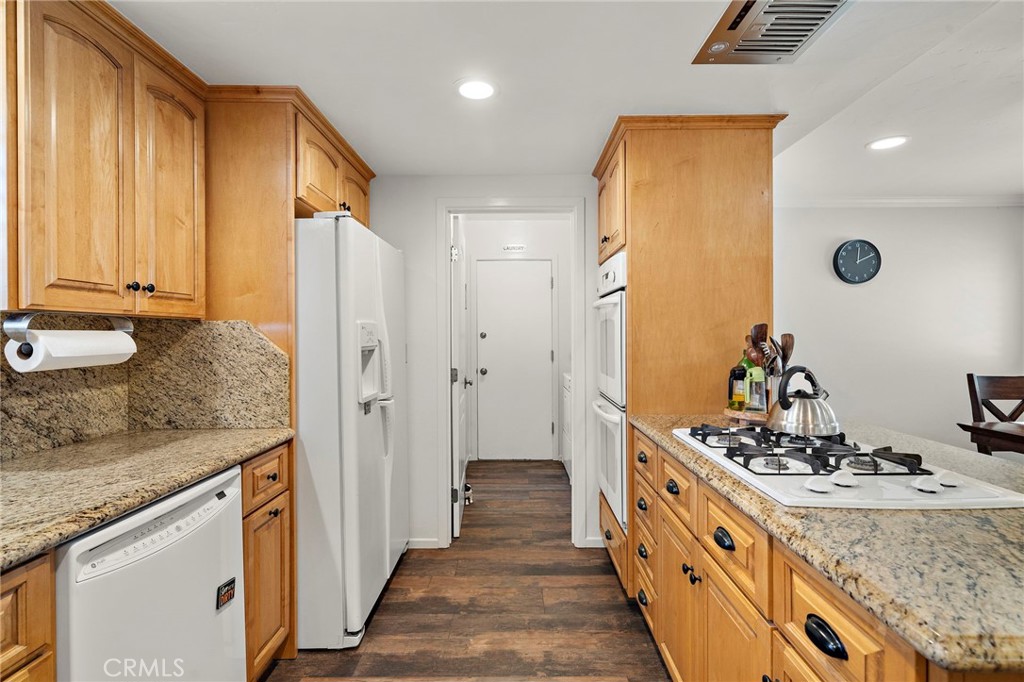 9551 Starling, Fountain Valley CA 92708 - photo 7