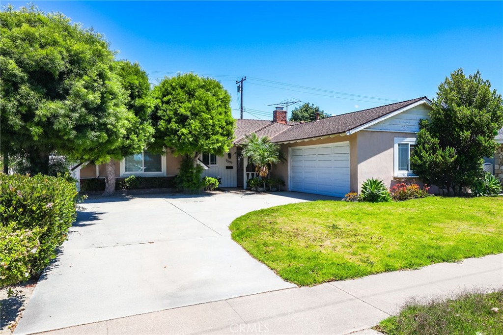 9595 Toucan, Fountain Valley CA 92708 - photo 1