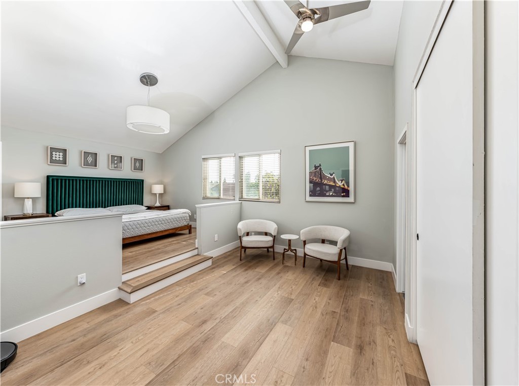 Upstairs primary ensuite - 9604 Newfame, Fountain Valley CA 92708 - photo 10