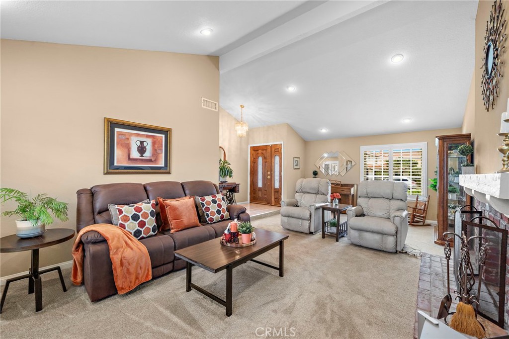 recessed lighting in the living room - 9735 Hibiscus Avenue, Fountain Valley CA 92708 - photo 6