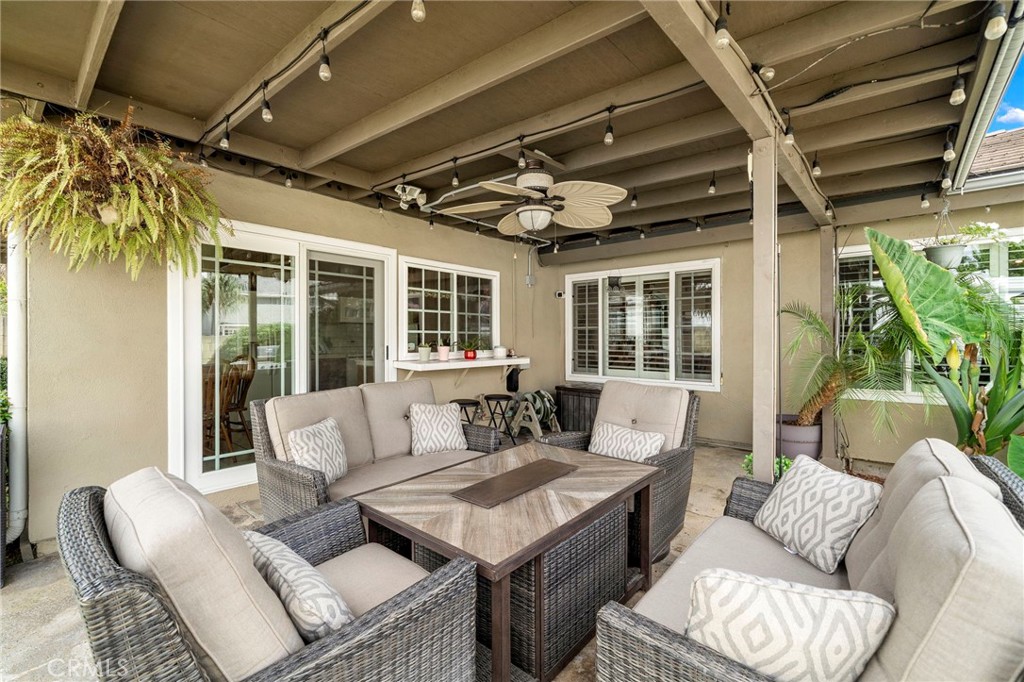 pass-through window with outdoor bar seating - 9735 Hibiscus Avenue, Fountain Valley CA 92708 - photo 25