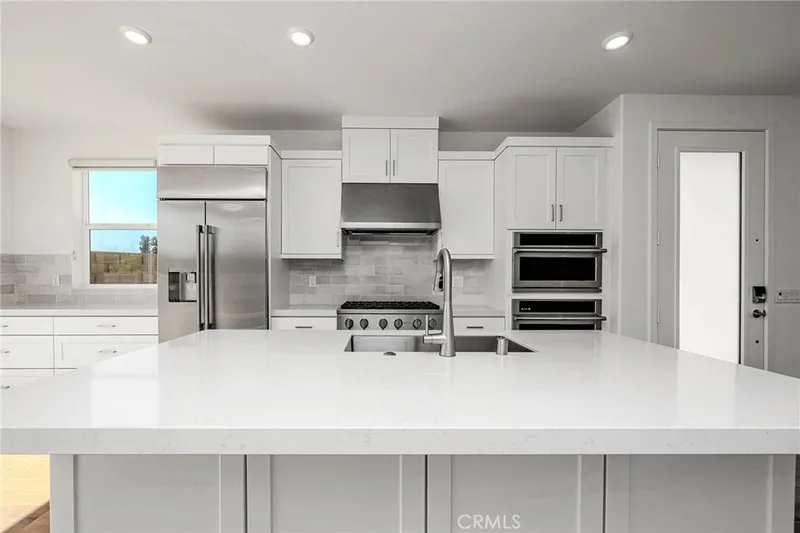 1002 Citron, Fullerton