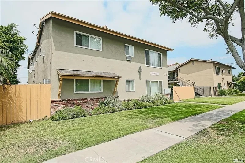 1007 S Tamarack Drive 1, Fullerton, CA 92832