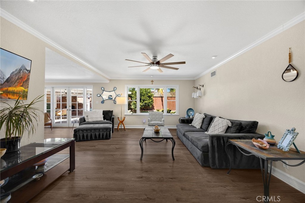 1007 San Antonio, Fullerton CA 92835 - photo 9