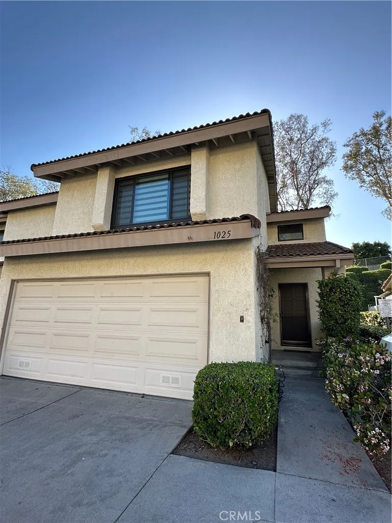 1025 Creekside Drive, Fullerton, CA 92833