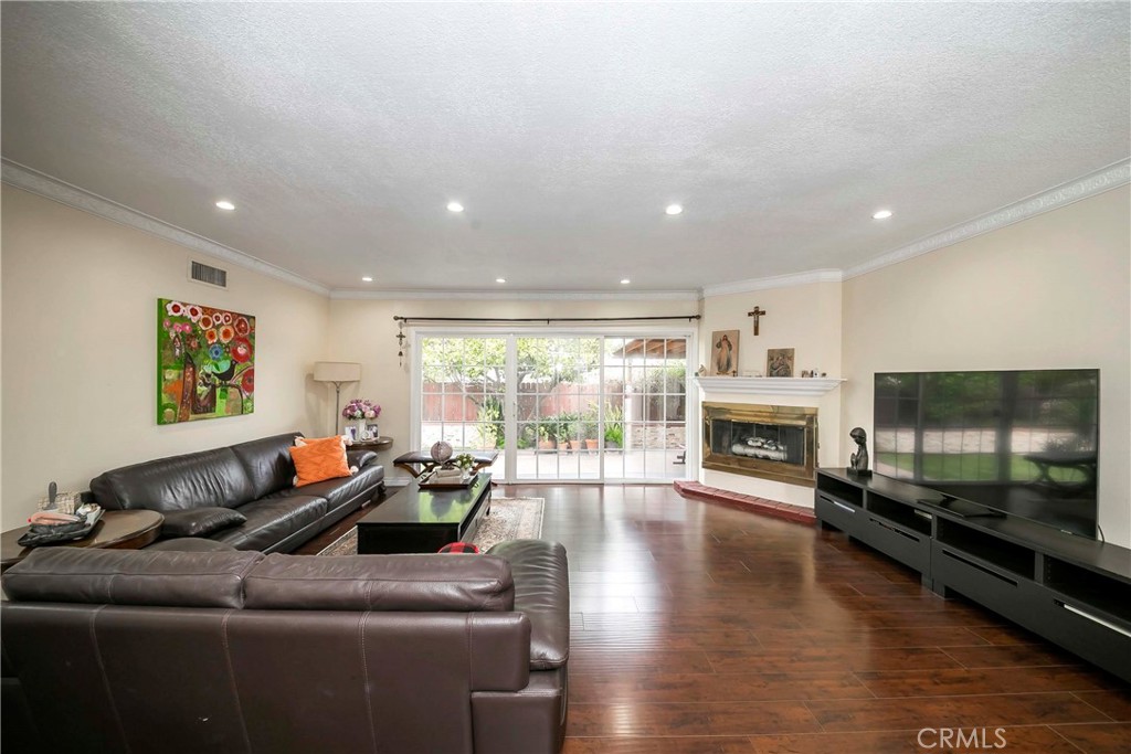 1037 W Ash, Fullerton CA 92833 - photo 4