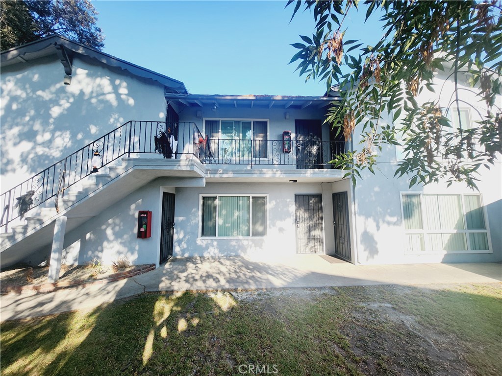 1100 W Porter Avenue 2, Fullerton CA 92833 - photo 1