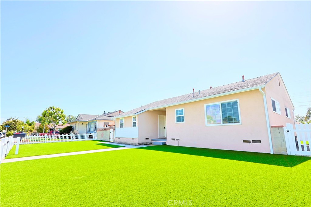 1113 S Pine, Fullerton CA 92833 - photo 1