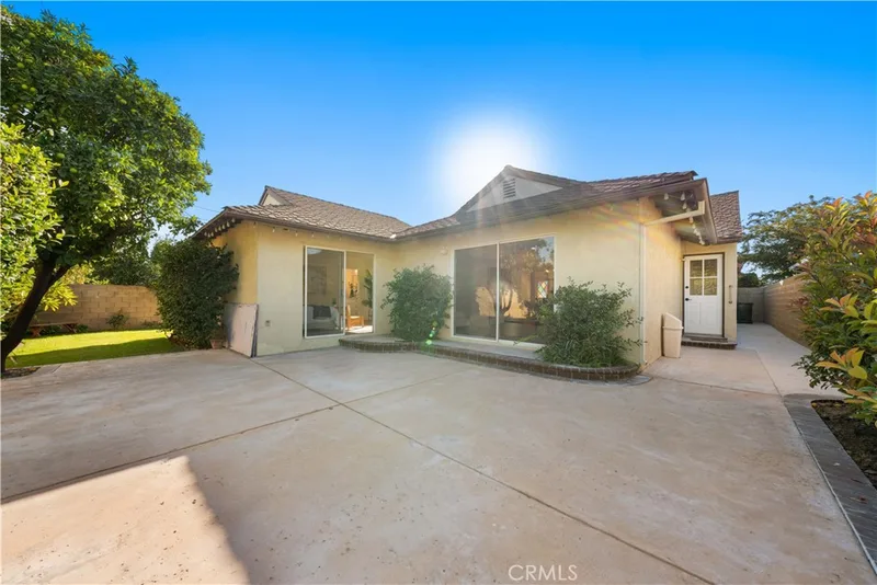 1114 N Acacia Avenue, Fullerton, CA 92831
