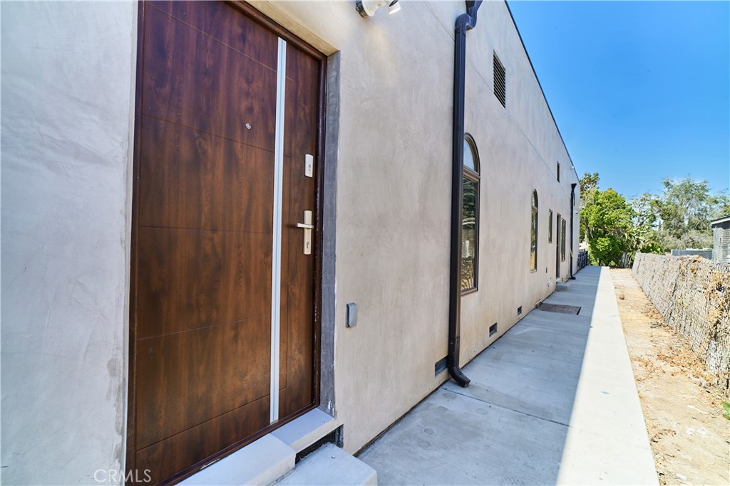 1119 Crestview Drive B, Fullerton CA 92833 - photo 2