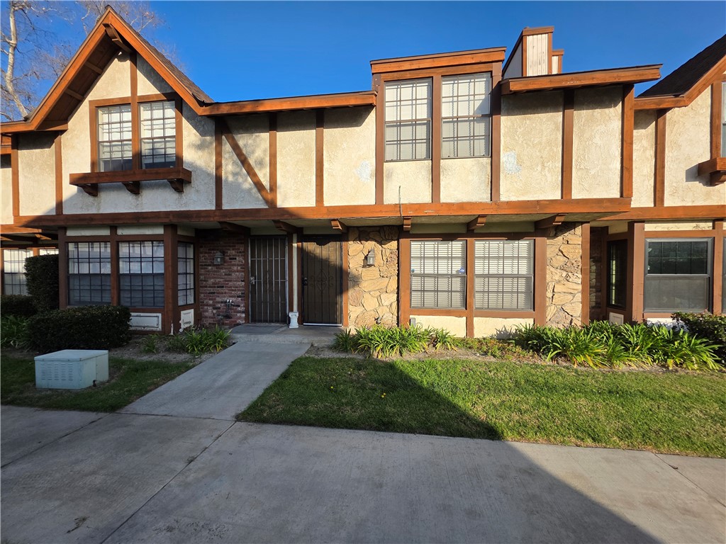 1173 South Paula Dr 19, Fullerton CA 92833 - photo 1