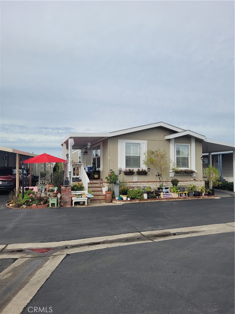 1201 W Valencia 150, Fullerton CA 92833 - photo 1