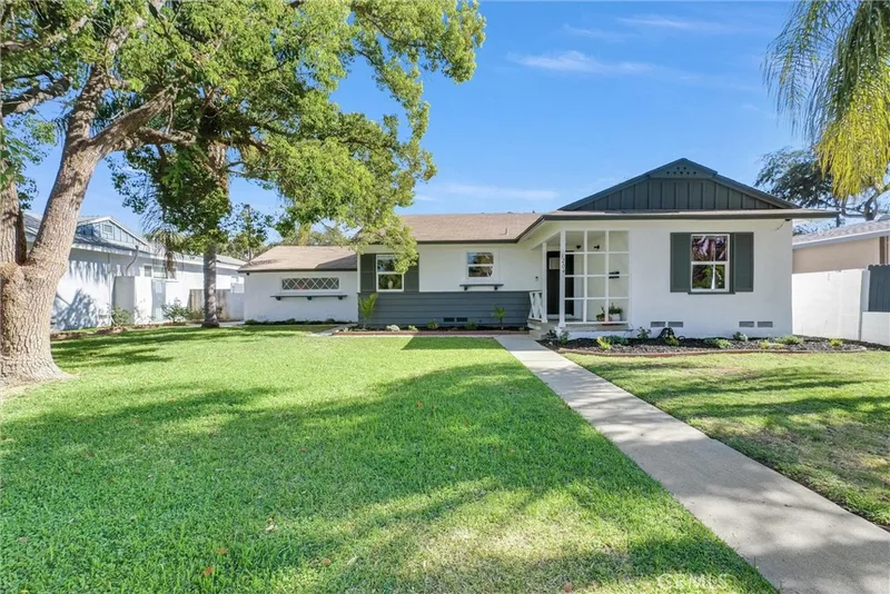 1204 Riverside, Fullerton