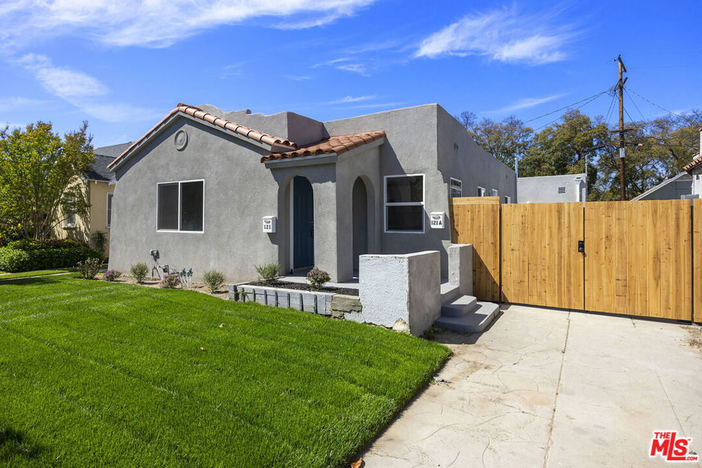 121 W Elm Avenue, Fullerton CA 92832 - photo 1