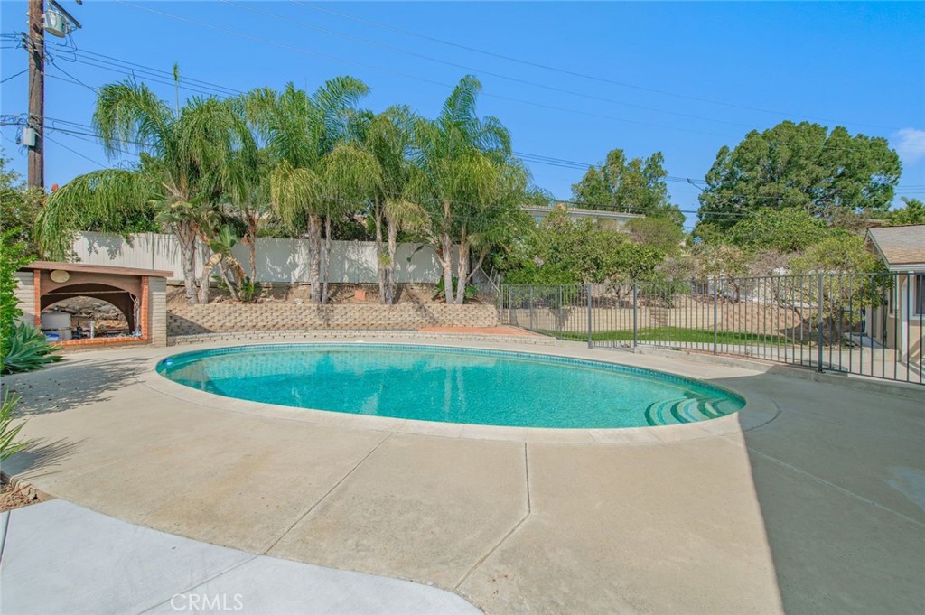 1227 Riedel, Fullerton CA 92831 - photo 35