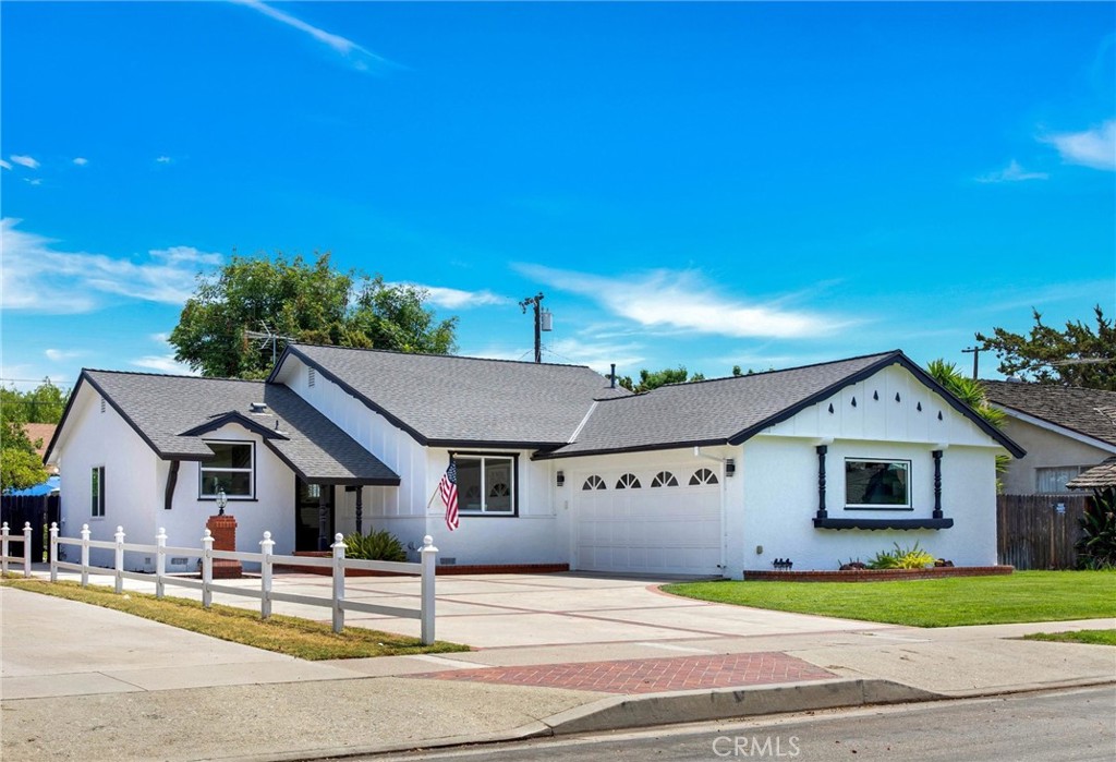 Welcome Home! - 124 N Hart Place, Fullerton CA 92831 - photo 1