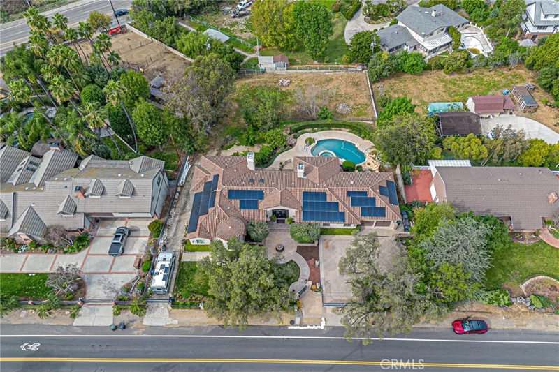 1241 W Valencia Mesa, Fullerton, CA 92833