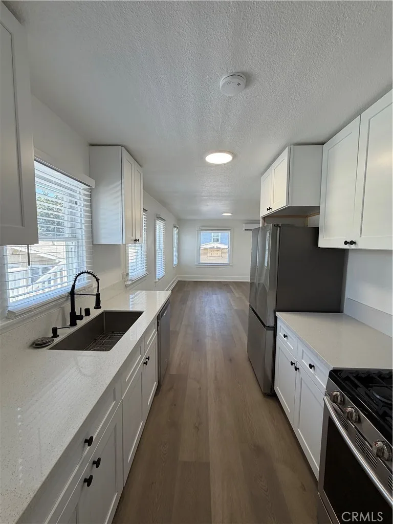 125 W Valencia A, Fullerton, CA 92832