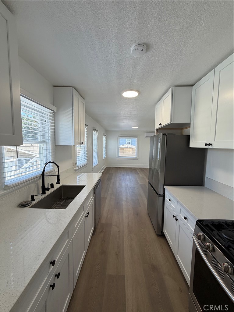 Kitchen - 125 W Valencia A, Fullerton CA 92832 - photo 1