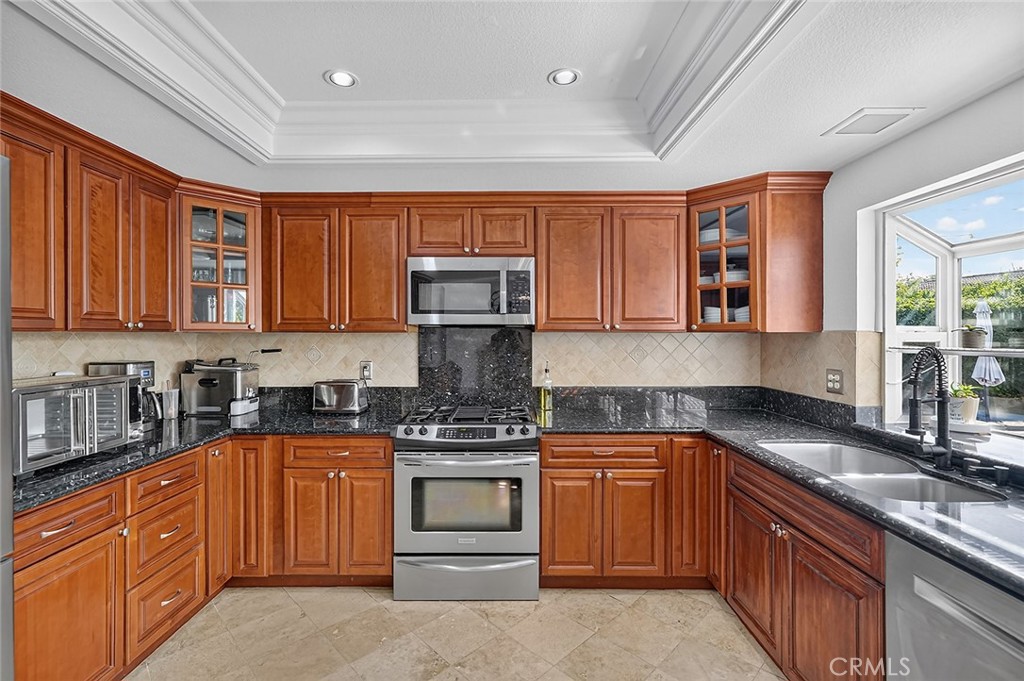 1307 Eltham, Fullerton CA 92833 - photo 9
