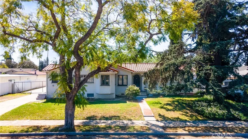 1312 W Orangethorpe, Fullerton, CA 92833