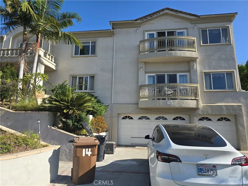 1314 N Raymond, Fullerton