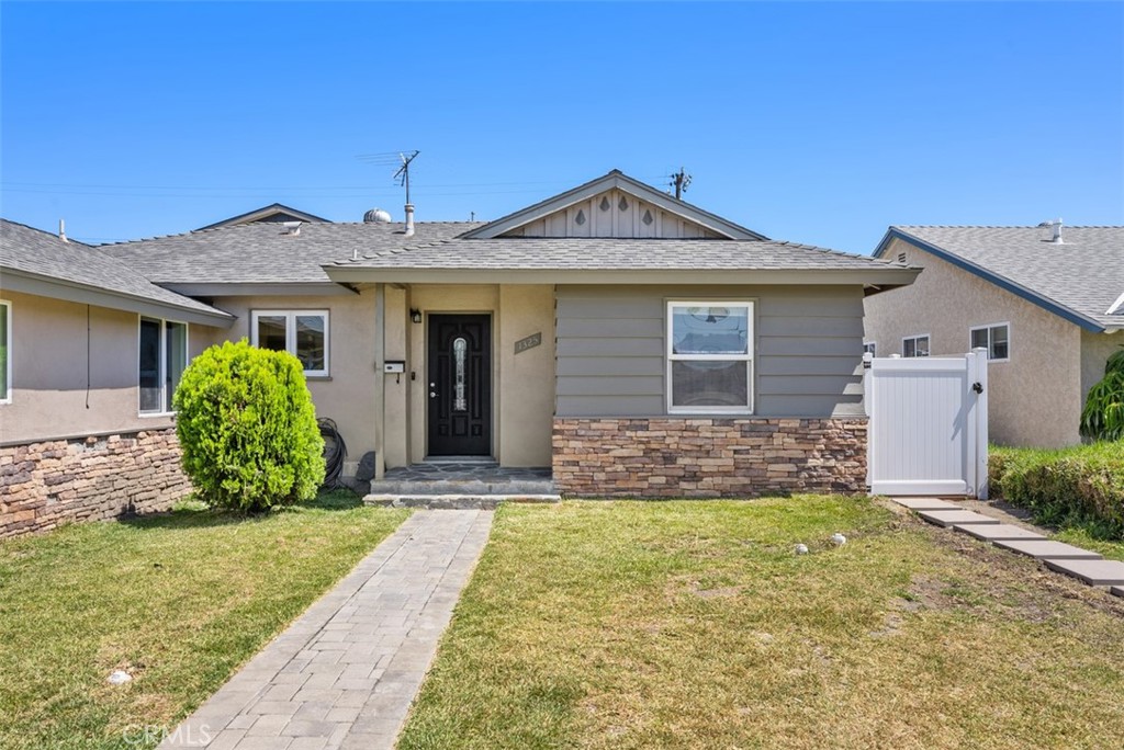 1325 W Ash, Fullerton CA 92833 - photo 1
