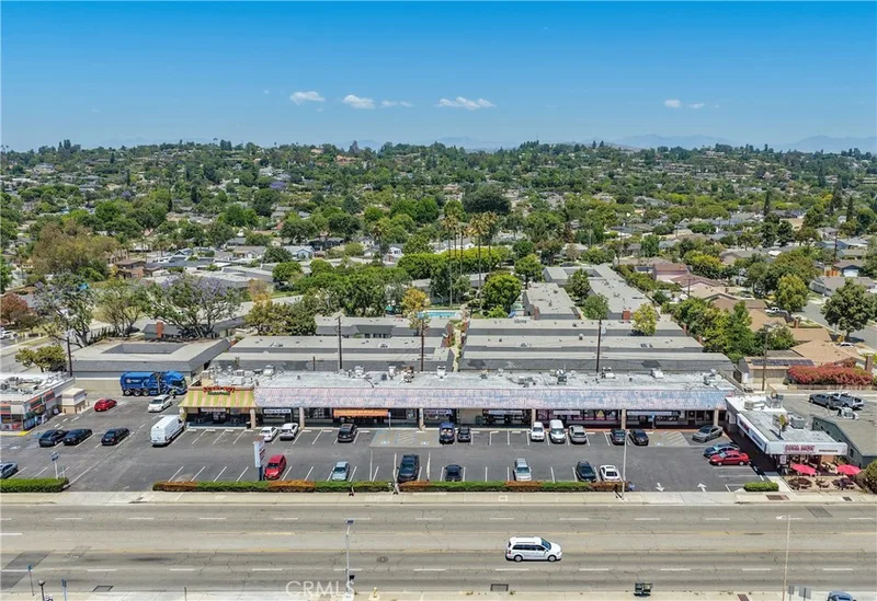 1341 E Chapman, Fullerton, CA 92831