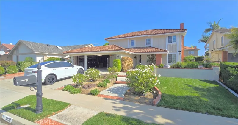 1400 Post, Fullerton, CA 92833