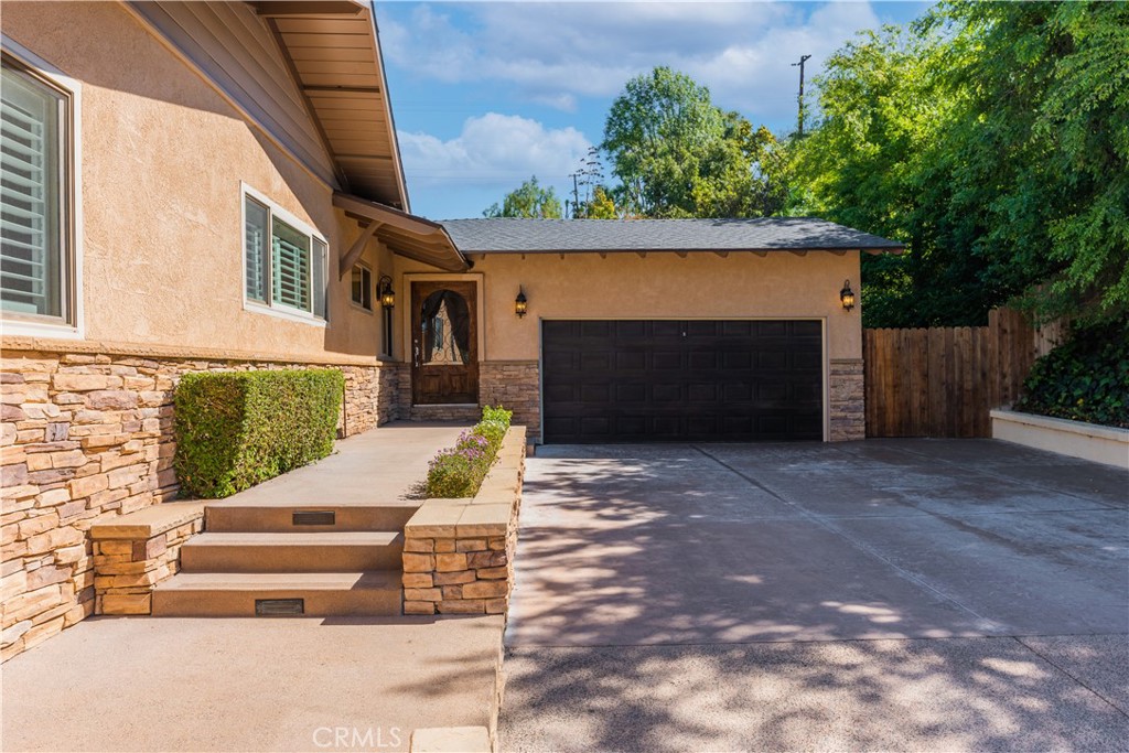 1418 Longview, Fullerton CA 92831 - photo 2