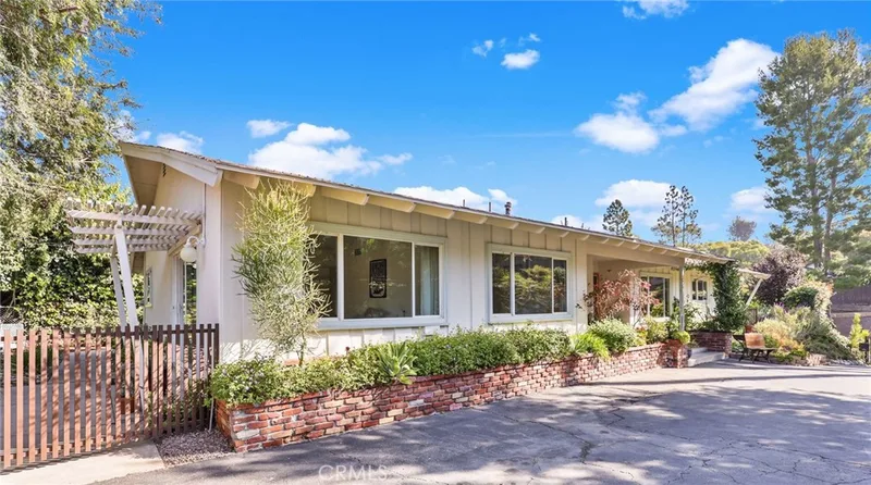 1425 Longview, Fullerton, CA 92831