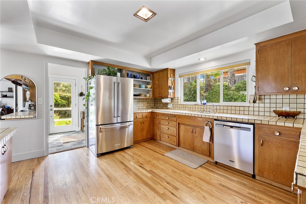 Kitchen - 1425 Longview, Fullerton CA 92831 - photo 7