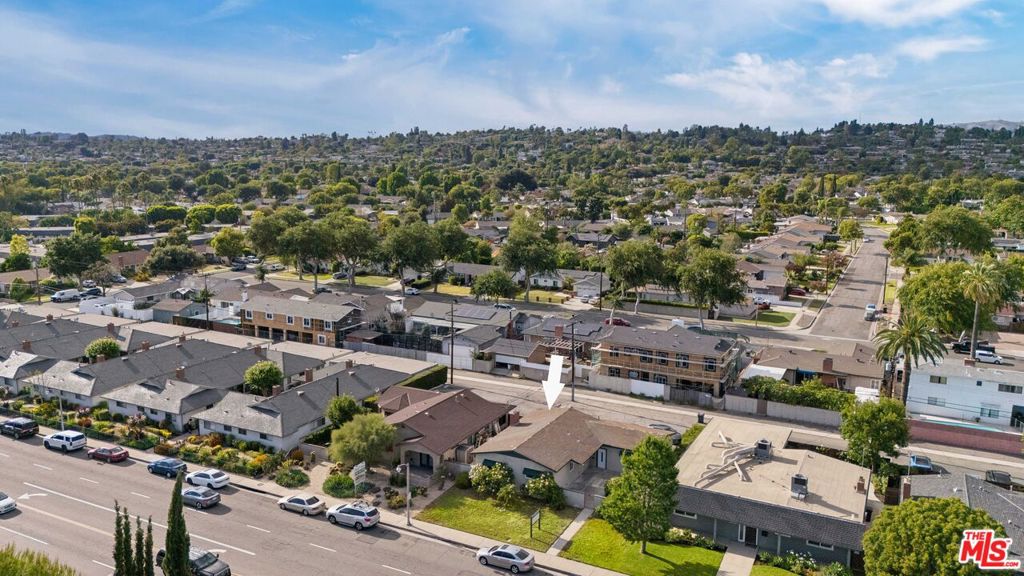 1457 E Chapman Avenue, Fullerton CA 92831 - photo 2
