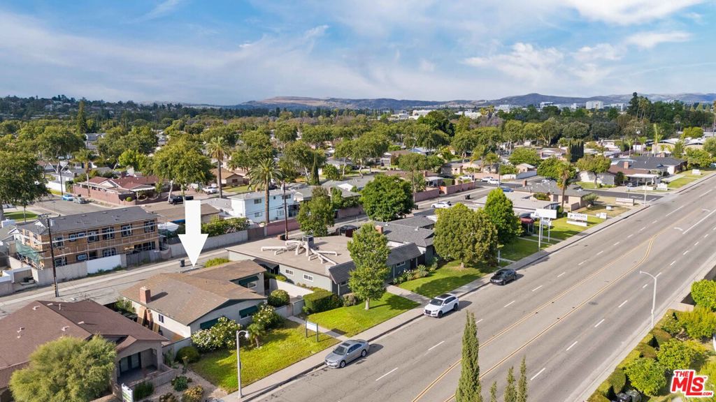 1457 E Chapman Avenue, Fullerton CA 92831 - photo 5