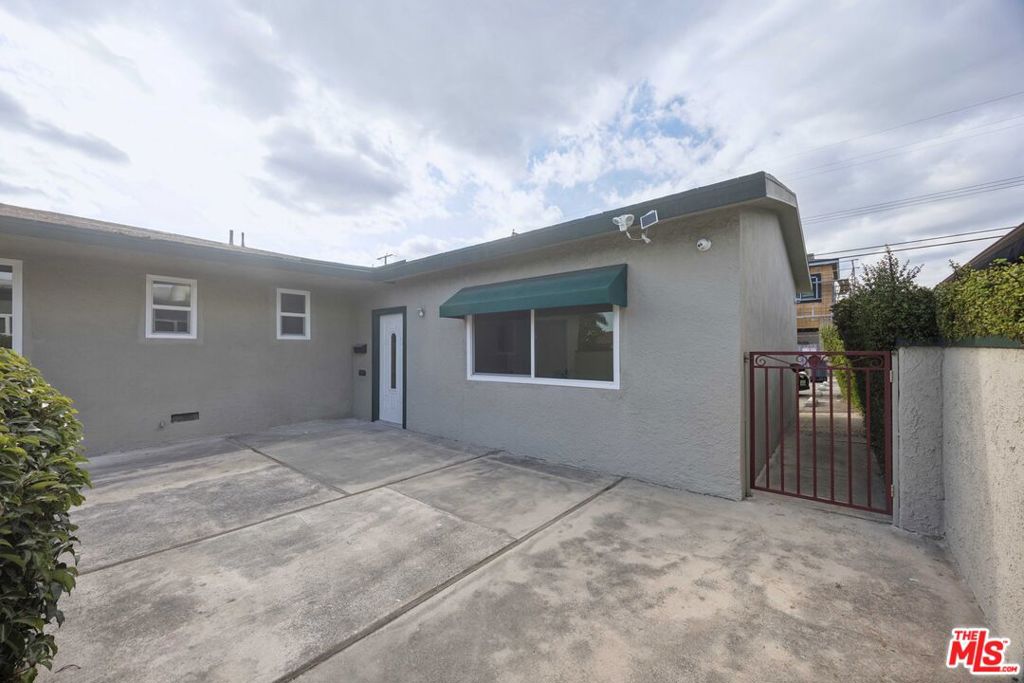 1457 E Chapman Avenue, Fullerton CA 92831 - photo 30