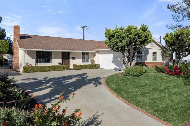 1525 Rolling Hills Drive, Fullerton