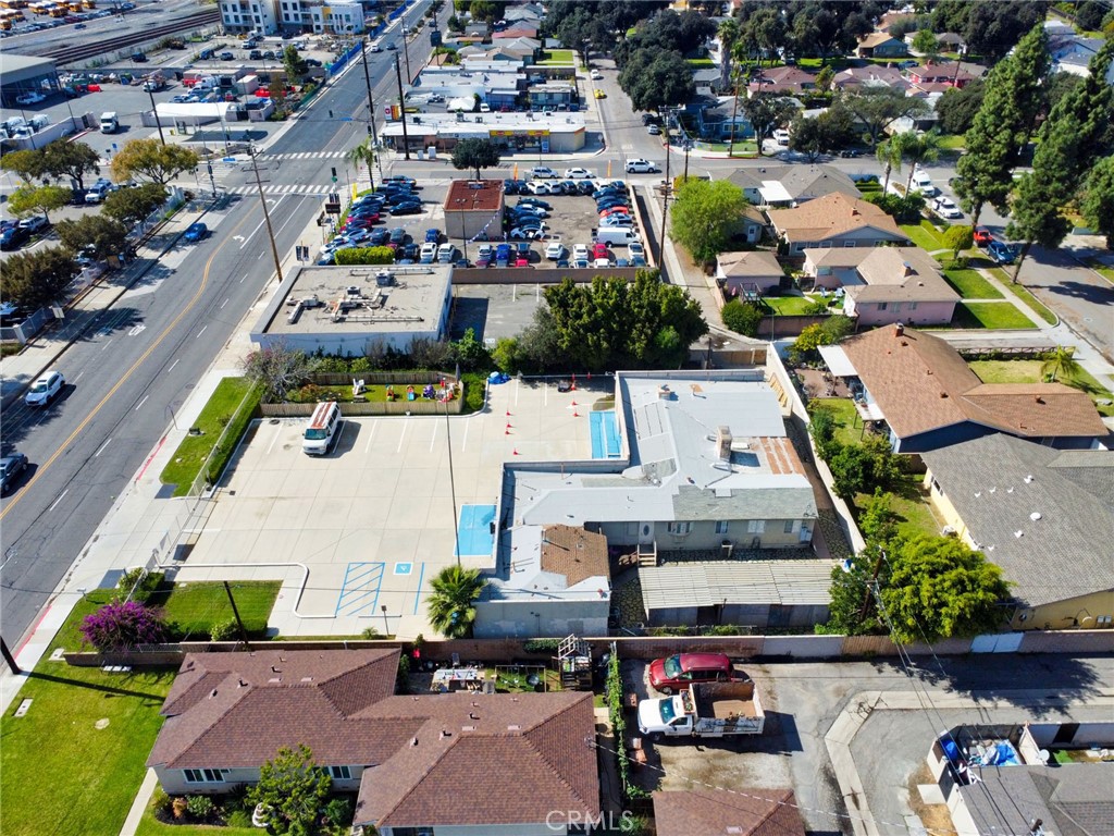 1555 W Commonwealth Avenue, Fullerton CA 92833 - photo 3