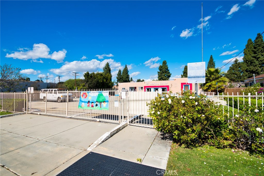 1555 W Commonwealth Avenue, Fullerton CA 92833 - photo 4