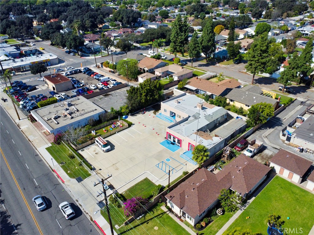1555 W Commonwealth Avenue, Fullerton CA 92833 - photo 6