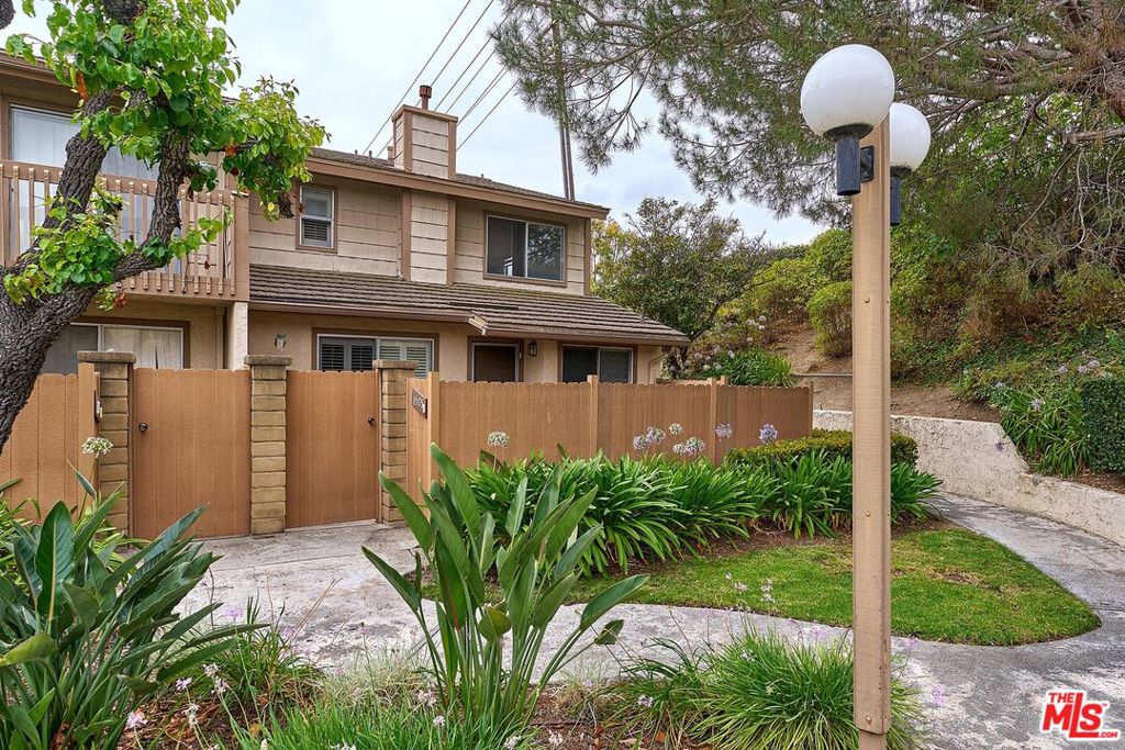 1575 Avenida Selva 204, Fullerton CA 92833 - photo 1