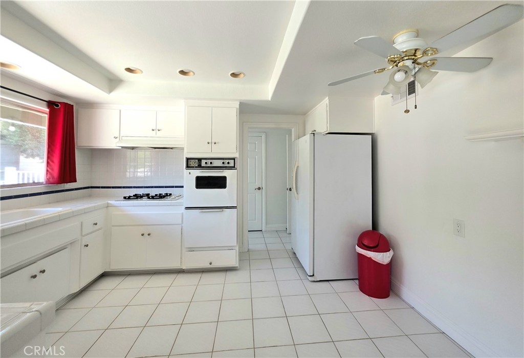 Kitchen - 1640 Canyon Drive, Fullerton CA 92833 - photo 7