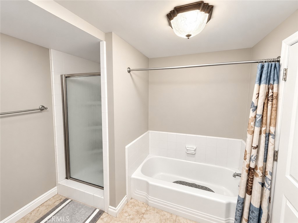 1641 S Pomona D37, Fullerton CA 92832 - photo 18