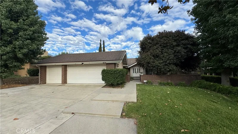 1644 N Mountain View, Fullerton, CA 92831