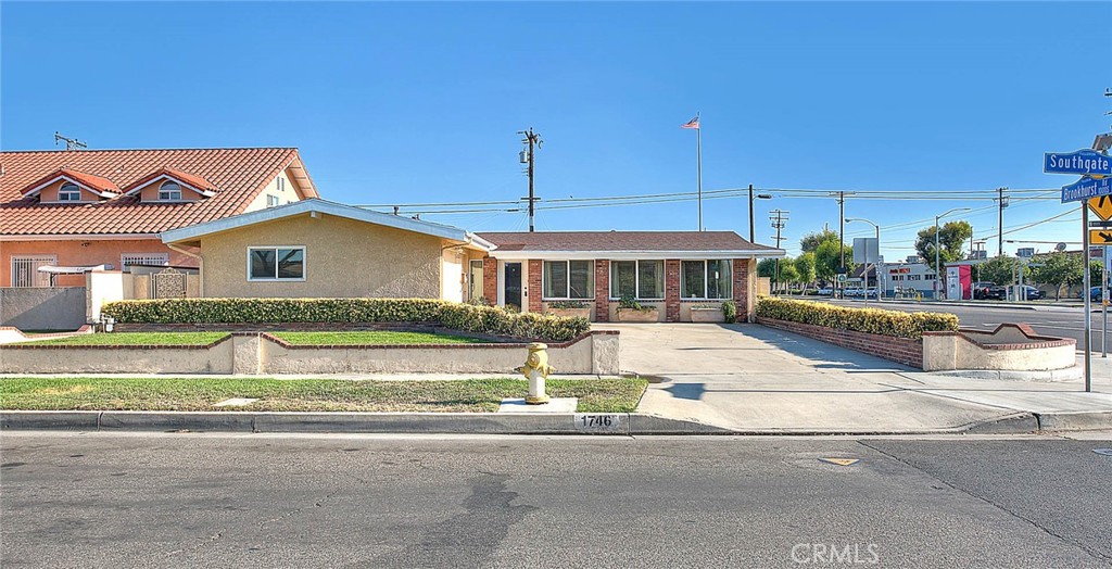 1746 W Southgate Avenue, Fullerton CA 92833 - photo 1